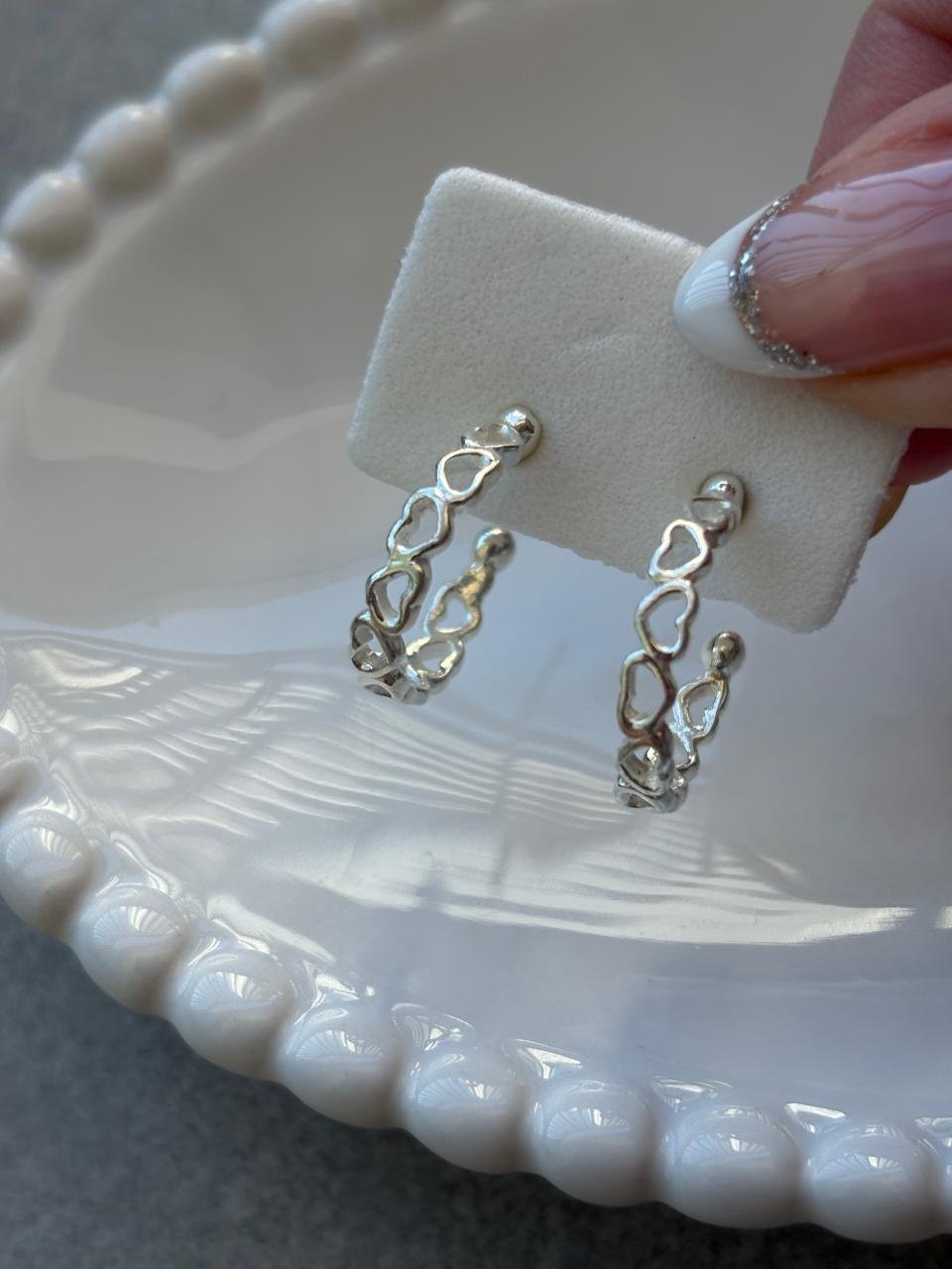 Brinco argola corações