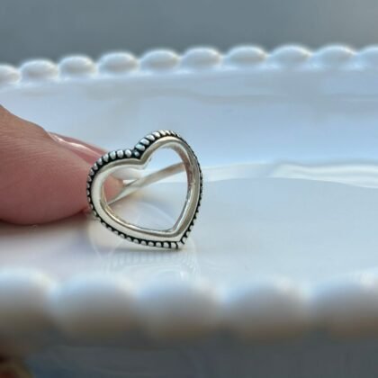 Anel coração vazado