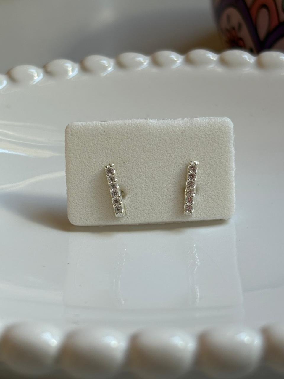 Brinco Palito Pequeno Zircônia