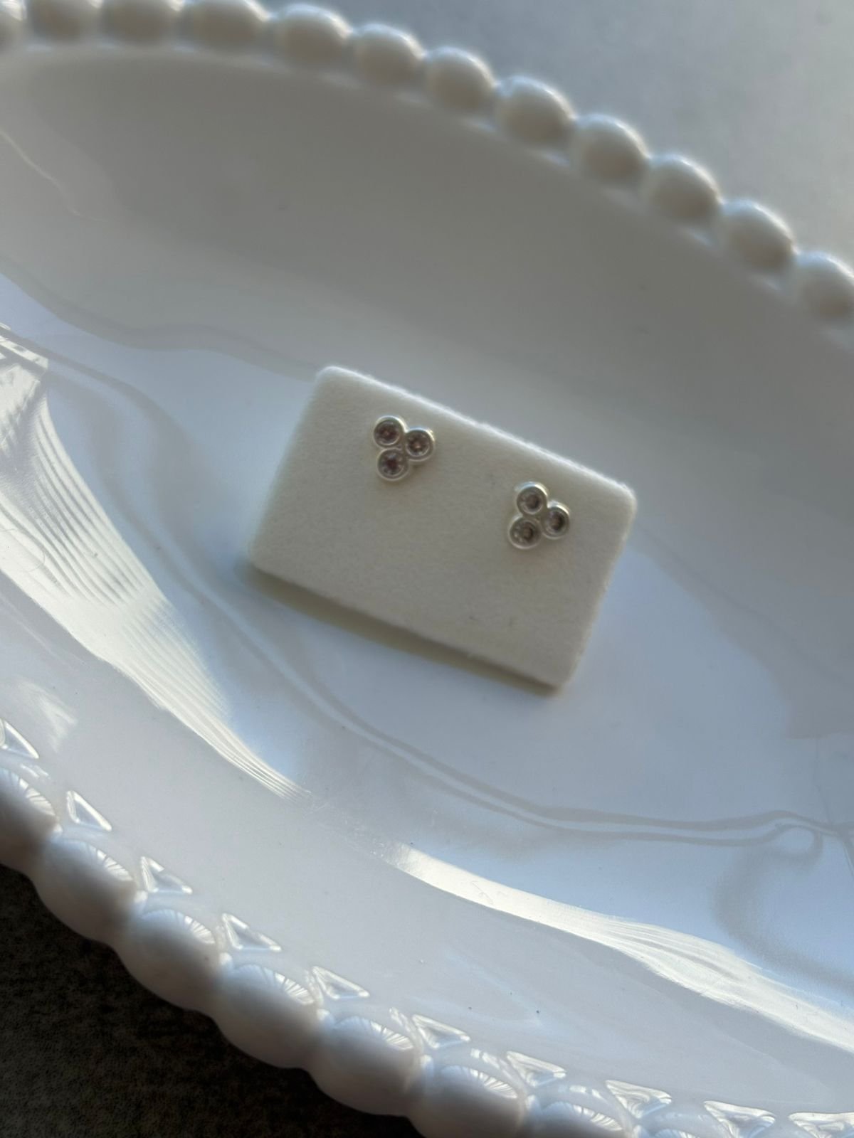 Brinco Três Bolinhas - Imagem 2