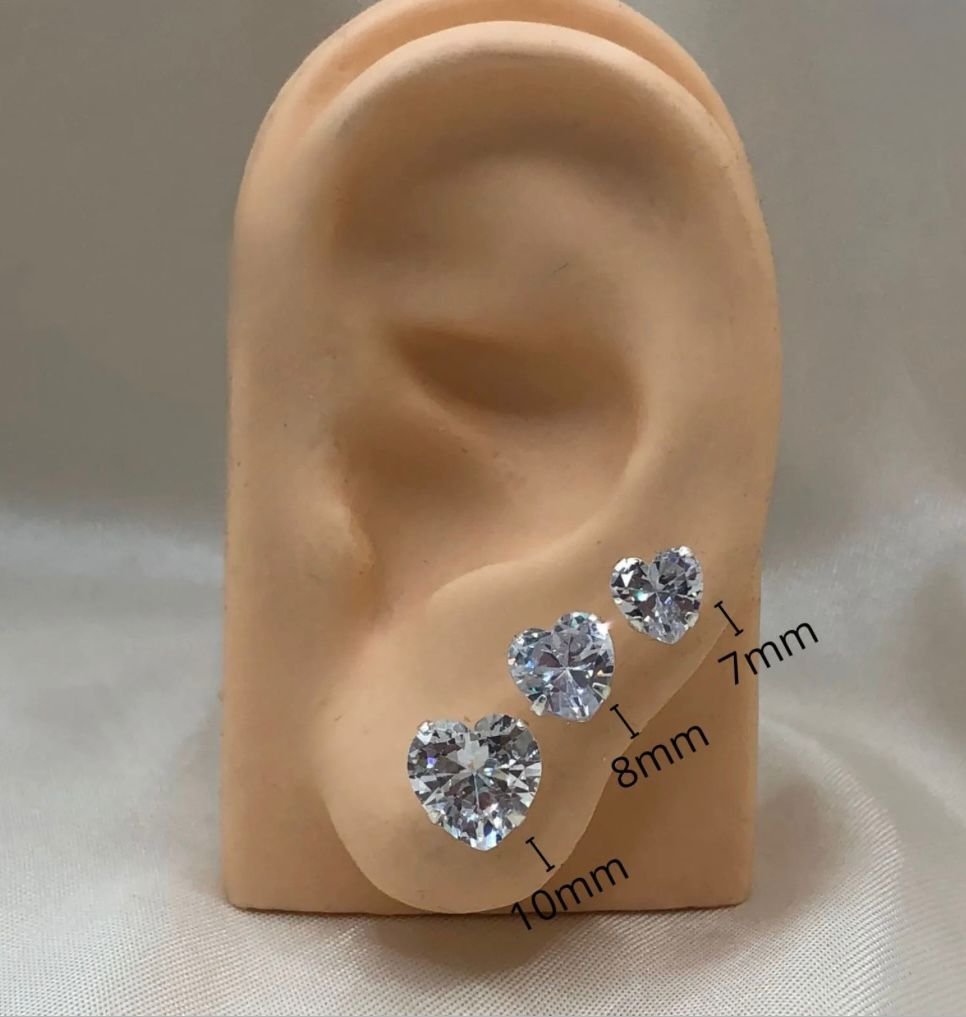 Brinco coração com zircônia branca - 7MM - Imagem 3